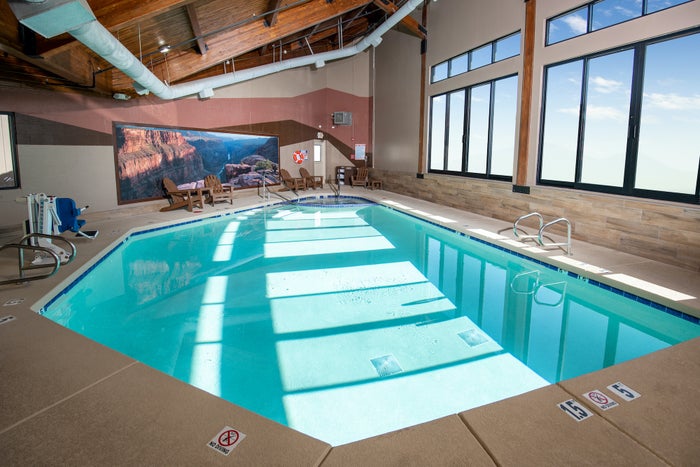 Holiday Inn Express Grand Canyon Pool