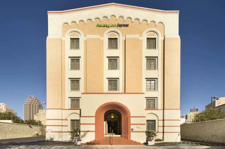 Holiday Inn Express San Antonio North Riverwalk Area Holiday Inn Express San Antonio North Riverwalk Area