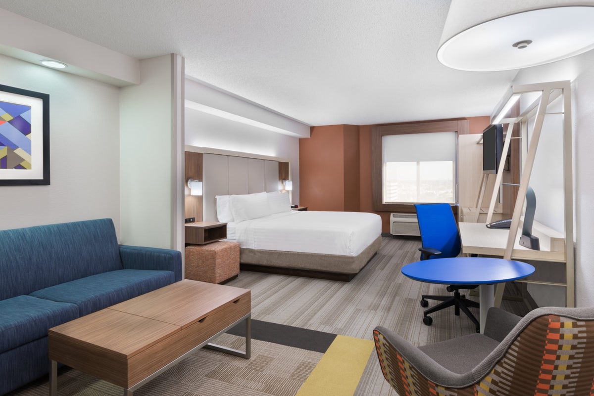 Holiday Inn Express and Suites Nearest Universal Orlando