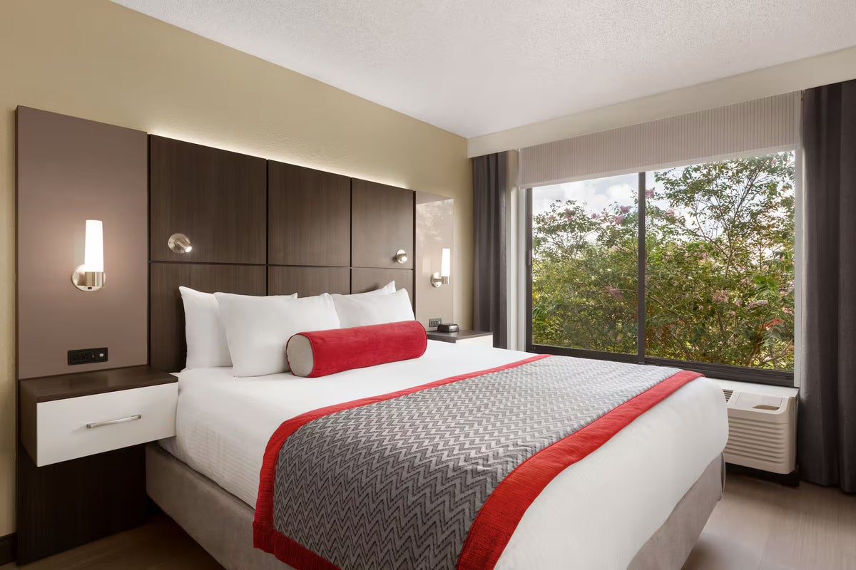 Ramada by Wyndham Suites Orlando Airport