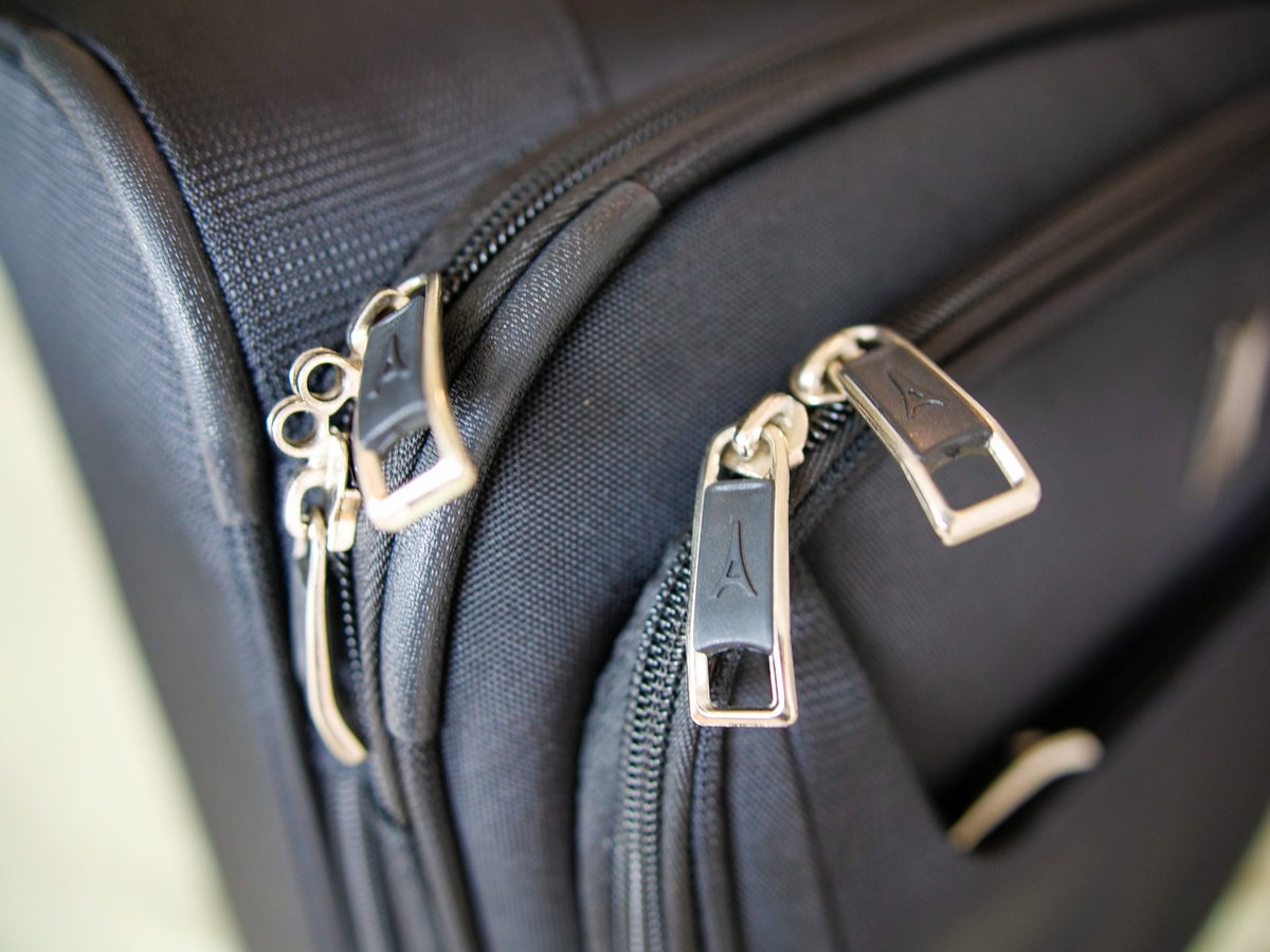 Travelpro zippers