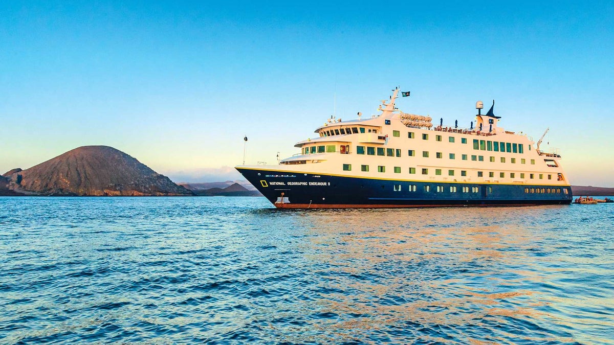 Lindblad Expeditions/National Geographic Cruises Review: Ships, Destinations, Accommodations, and More