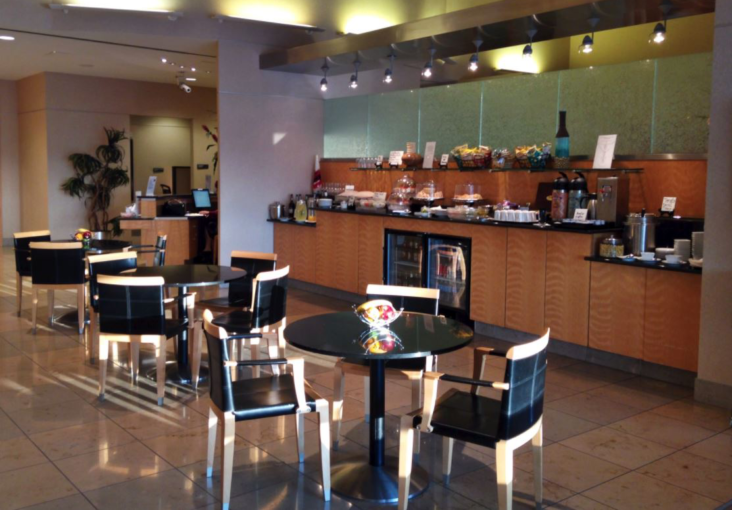 Qatar Airways Lounge DFW Qatar Airways Lounge DFW