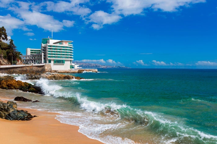 Sheraton Hotels & Resorts: 11 Most Popular Hotel Locations & 8 Best Redemptions [2026 Guide]