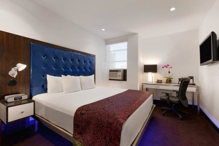 Days Hotel by Wyndham on Broadway Days Hotel by Wyndham on Broadway