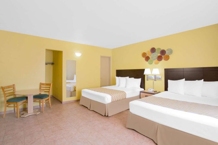 Travelodge by Wyndham San Francisco Central Guest Room Travelodge by Wyndham San Francisco Central Guest Room