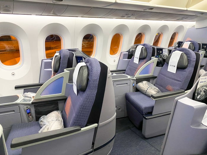 United Boeing 787 Dreamliner Polaris Business Class Empty United Boeing 787 Dreamliner Polaris Business Class Empty