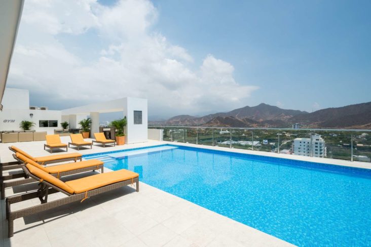 Best Western Plus Santa Marta Hotel Rooftop Pool Best Western Plus Santa Marta Hotel Rooftop Pool