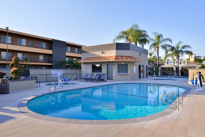 Best Western Plus Stovalls Inn Pool
