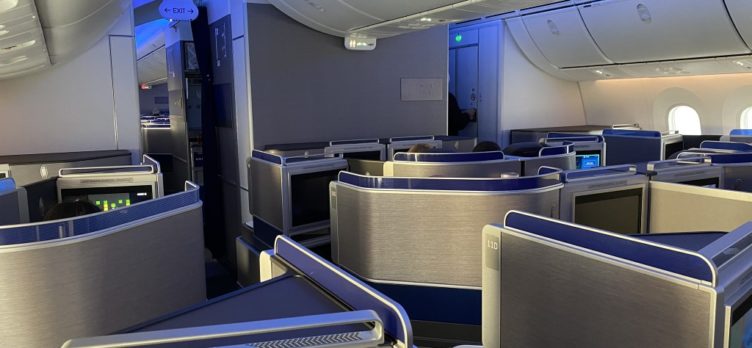 United Polaris Boeing 787 9 Dreamliner Blue lights