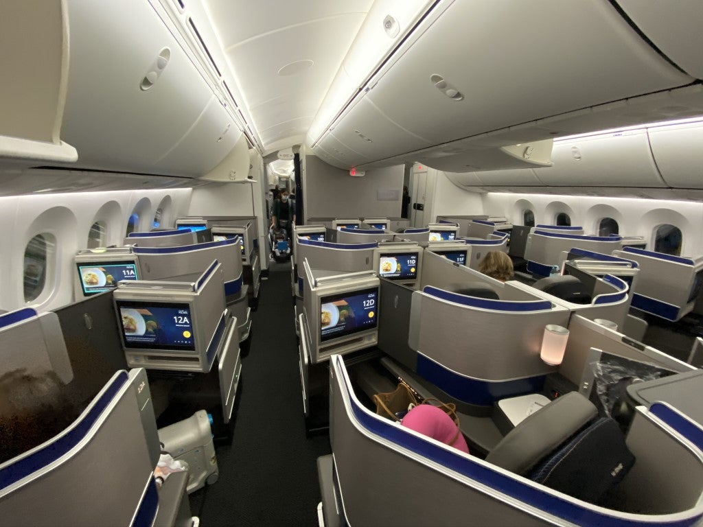 United Polaris cabin 787 9 dreamliner