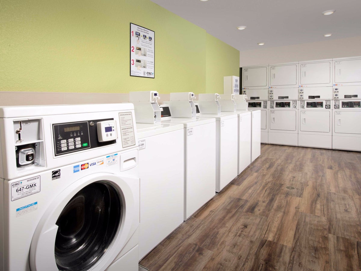 WoodSpring Suites Laundry