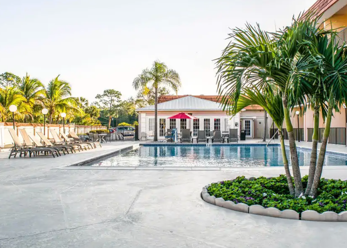 Baymont by Wyndham Bonita Springs Naples North