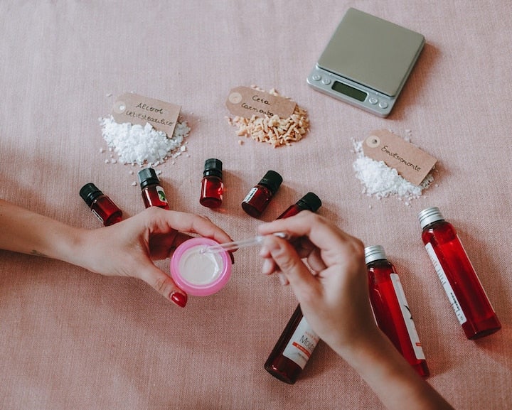 DIY Natural Cosmetics Airbnb Online Experience