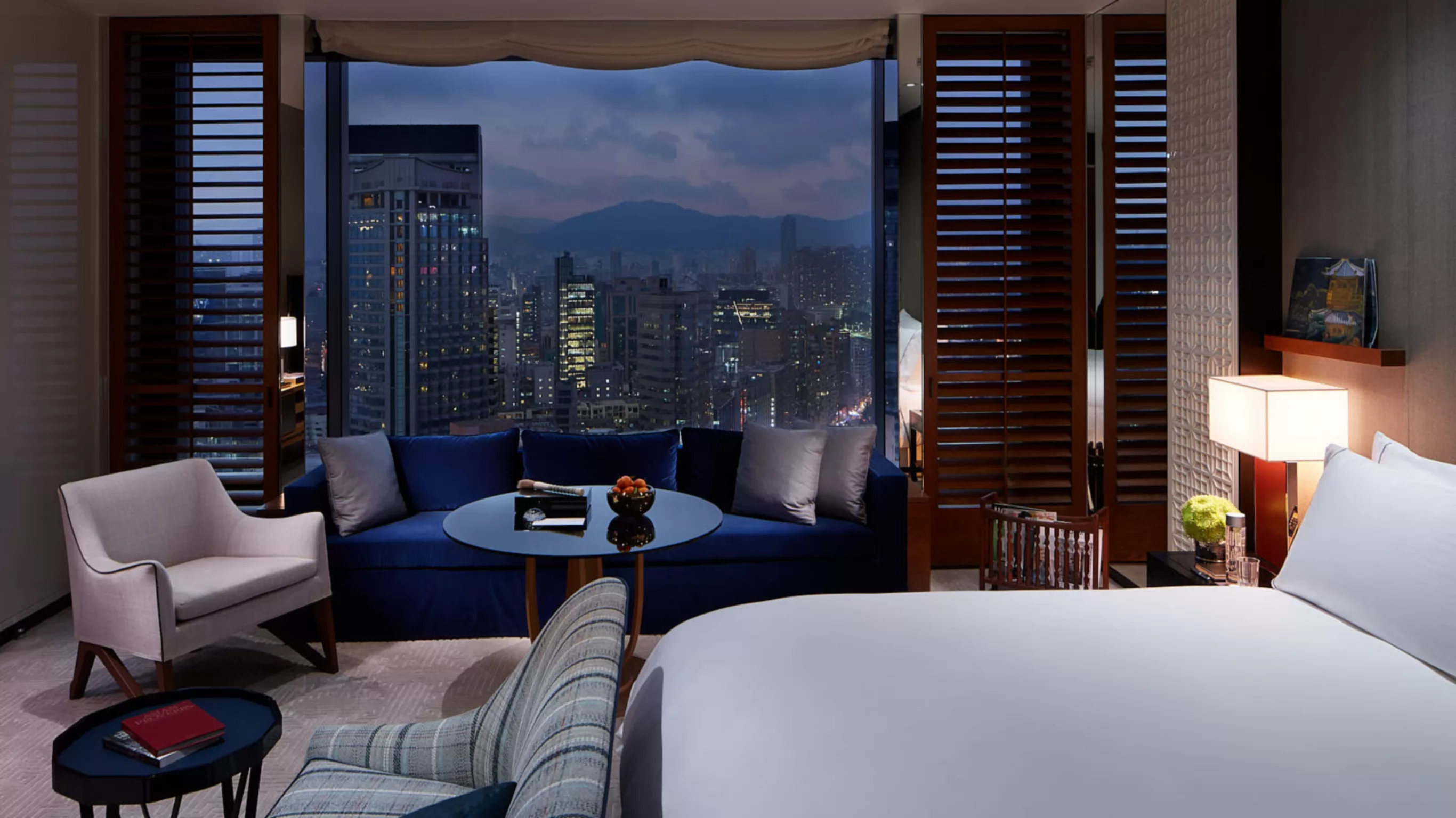 Rosewood Hotels Kowloon peak view