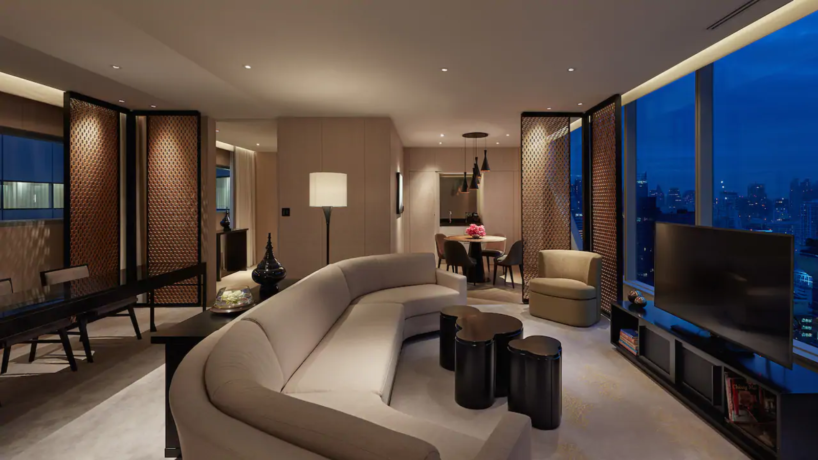 Hyatt Globalist Suite Upgrade Awards & Best Redemptions [2023]