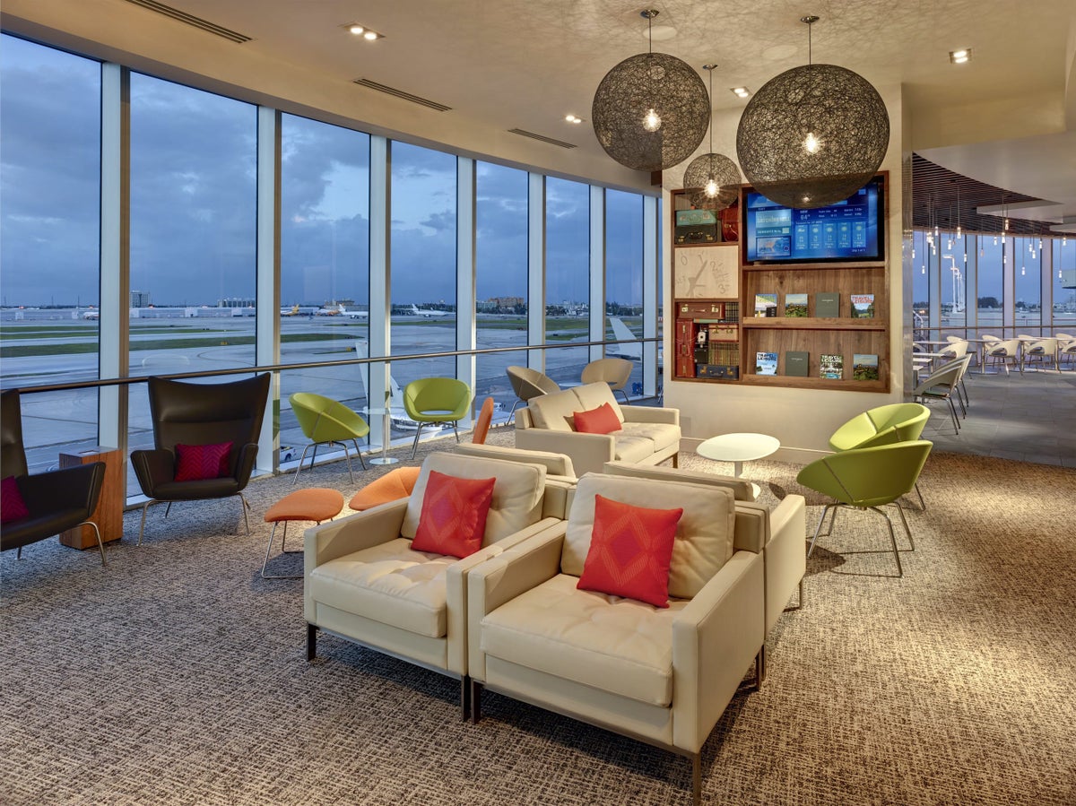Full List of Airport Lounges at Miami International Airport [MIA]