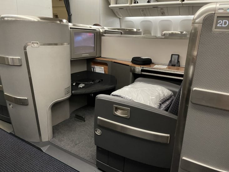 American Airlines First Class Seat 777 300ER Side View American Airlines First Class Seat 777 300ER Side View