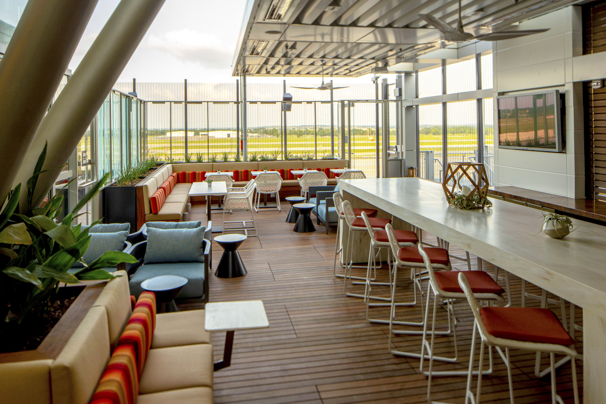 Delta Sky Club AUS outdoor bar