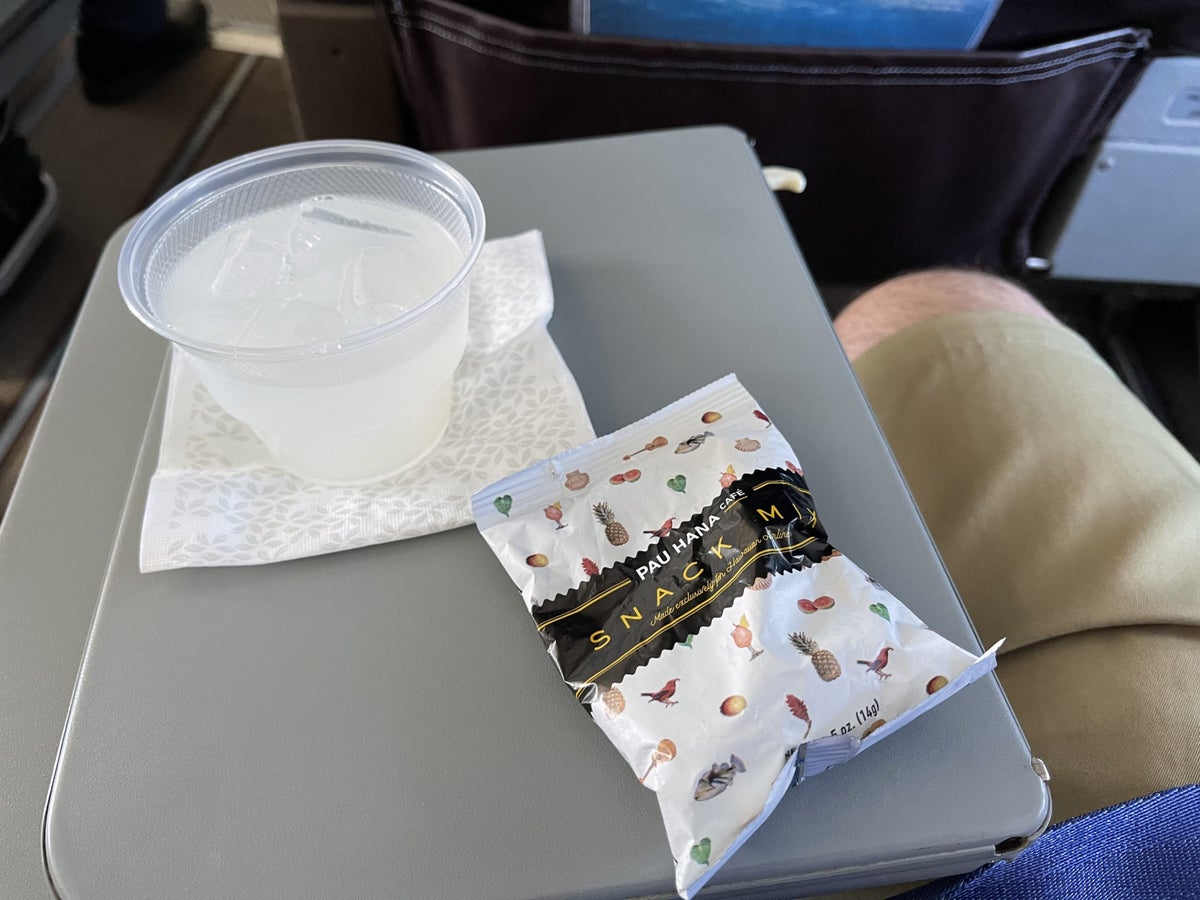 Hawaiian Airlines Boeing 717 First Class Service