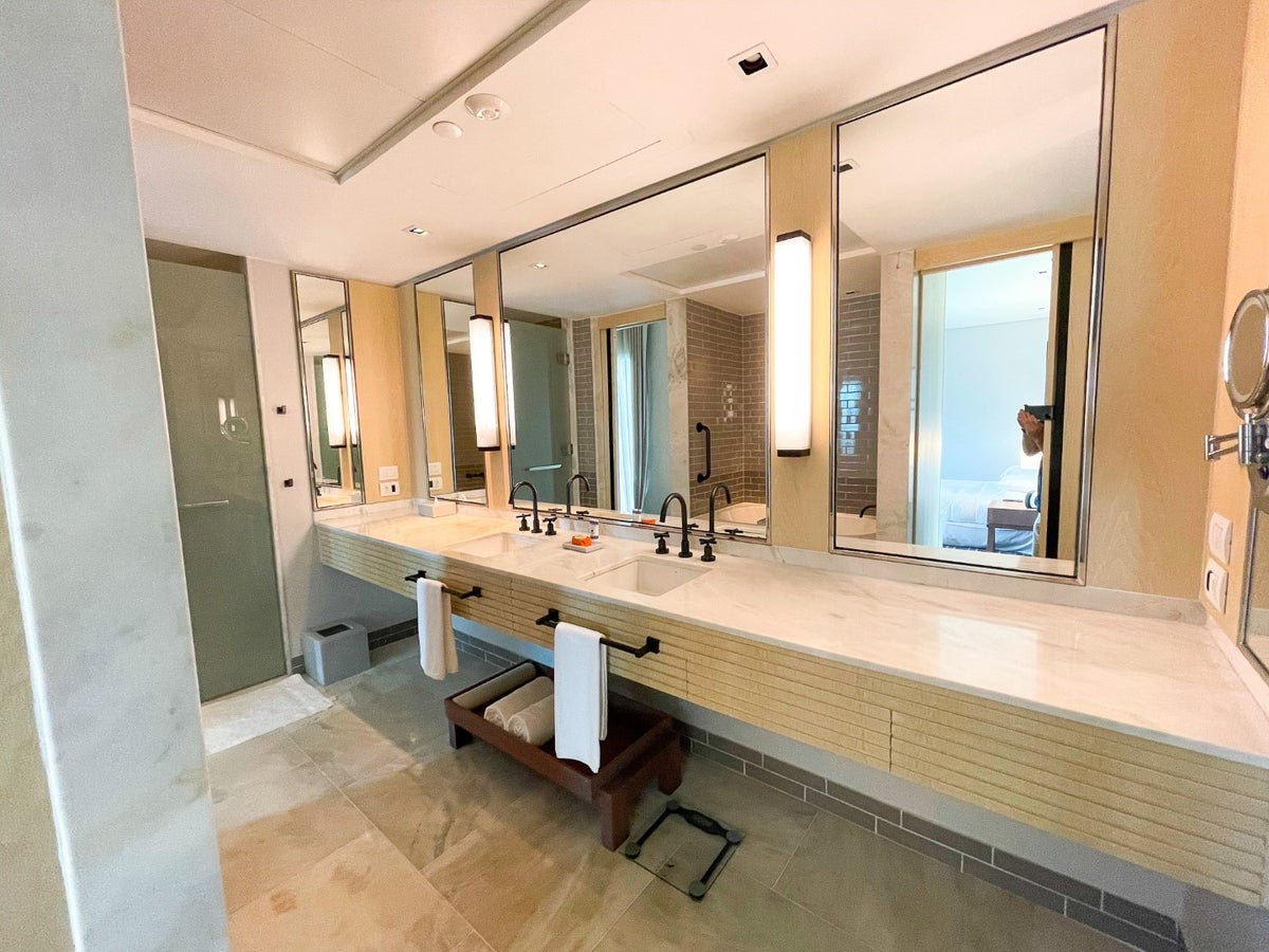 Ocean Lagoon Suite bathroom mirror Grand Hyatt Rio de Janeiro