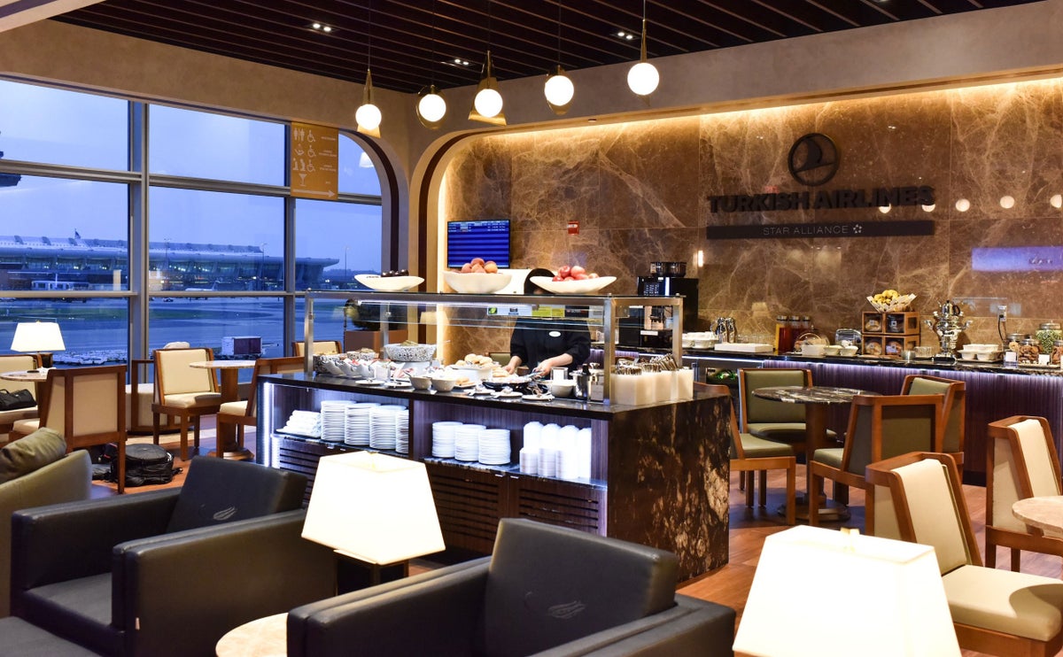 The 18 Best Priority Pass Lounges in the World [2023 Guide]