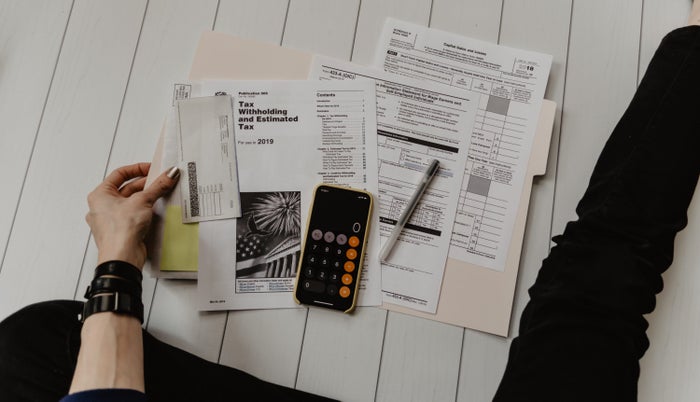 Tax Procrastinators: When Do Americans Actually File Their Taxes? [Survey]