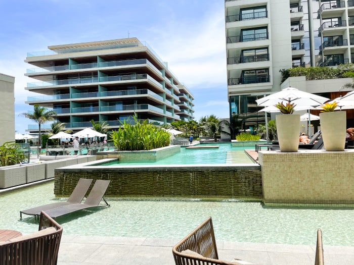 pool and chairs at Grand Hyatt Rio de Janeiro