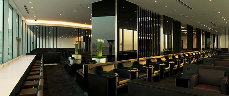 ANA Business Lounge at HND ANA Business Lounge at HND