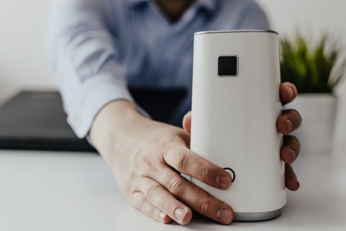 The 12 Best Air Purifiers for Travel in 2025 [Portable, Wearable]