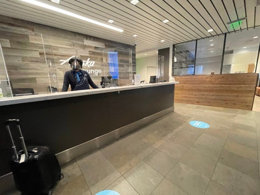 Alaska Airlines Makes Changes to Lounge Day Pass Program