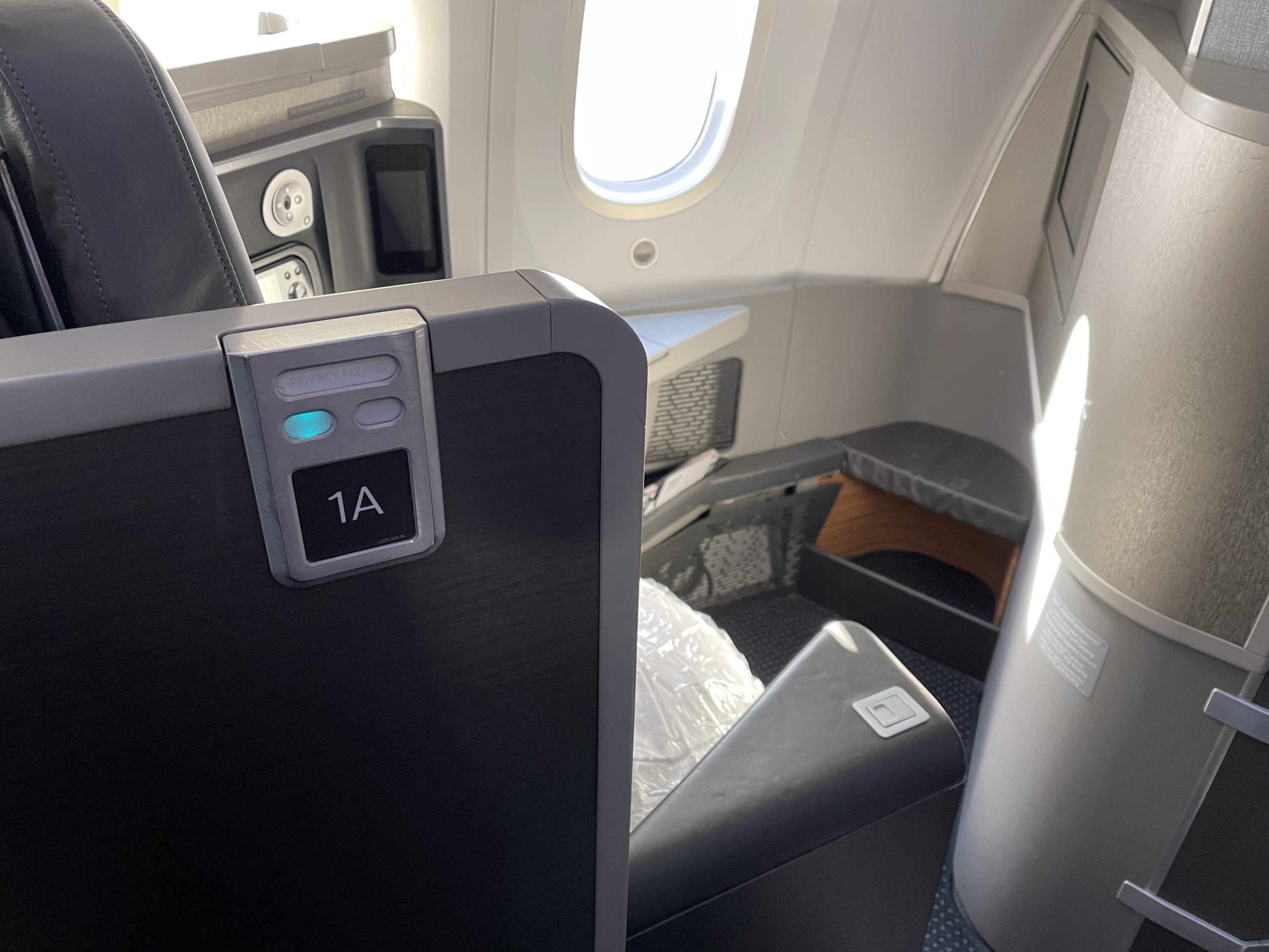 What you need to know about American Airlines lifetime flight status - The  Points Guy