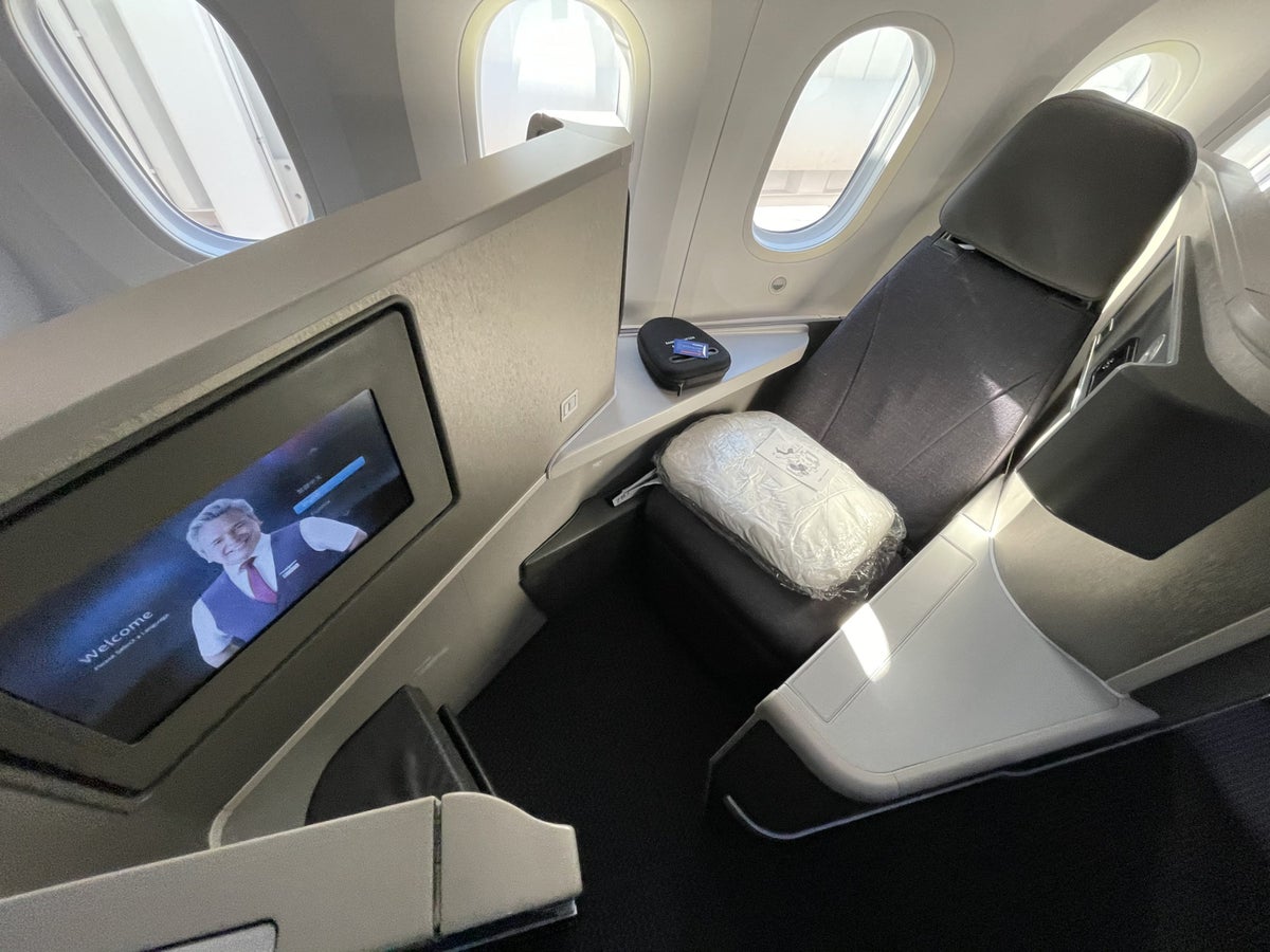 American Airlines 787 Business Class Television