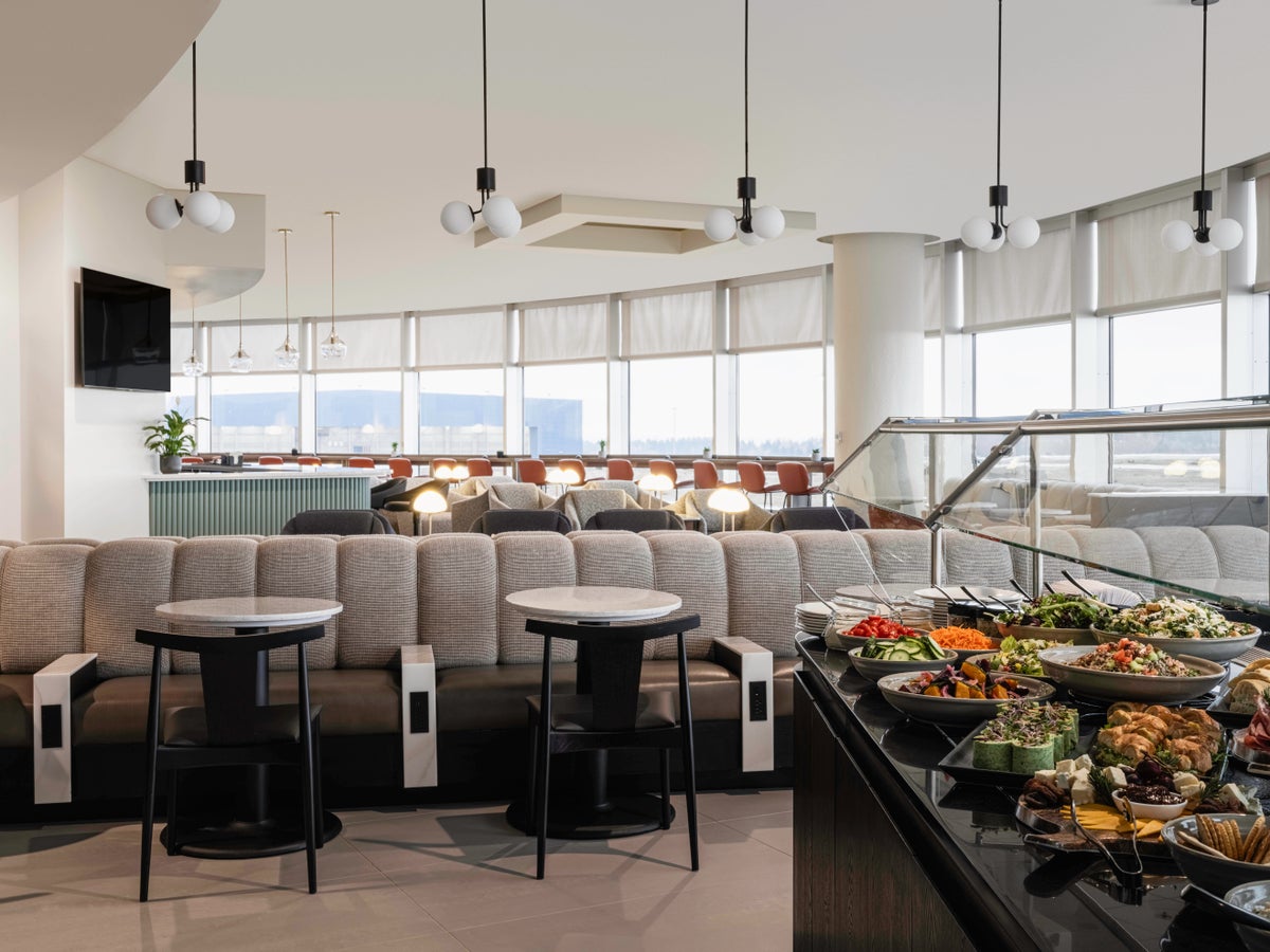 British Airways SEA lounge buffet British Airways SEA lounge buffet