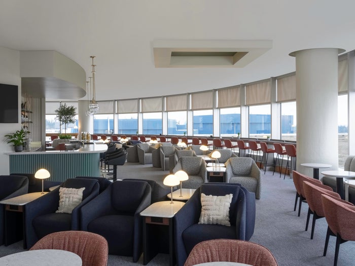 British Airways Lounge SEA Seattle main seating British Airways Lounge SEA Seattle main seating