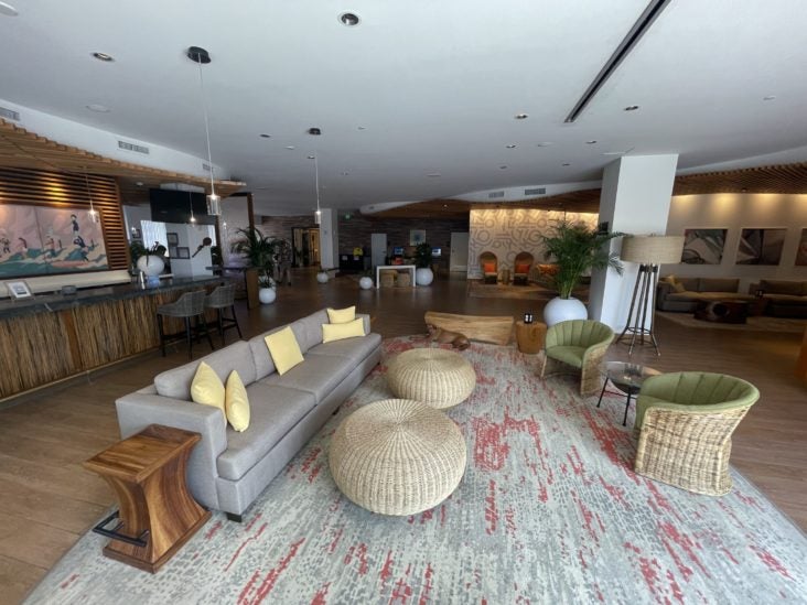 Hyatt Centric Waikiki Lobby Seating Hyatt Centric Waikiki Lobby Seating