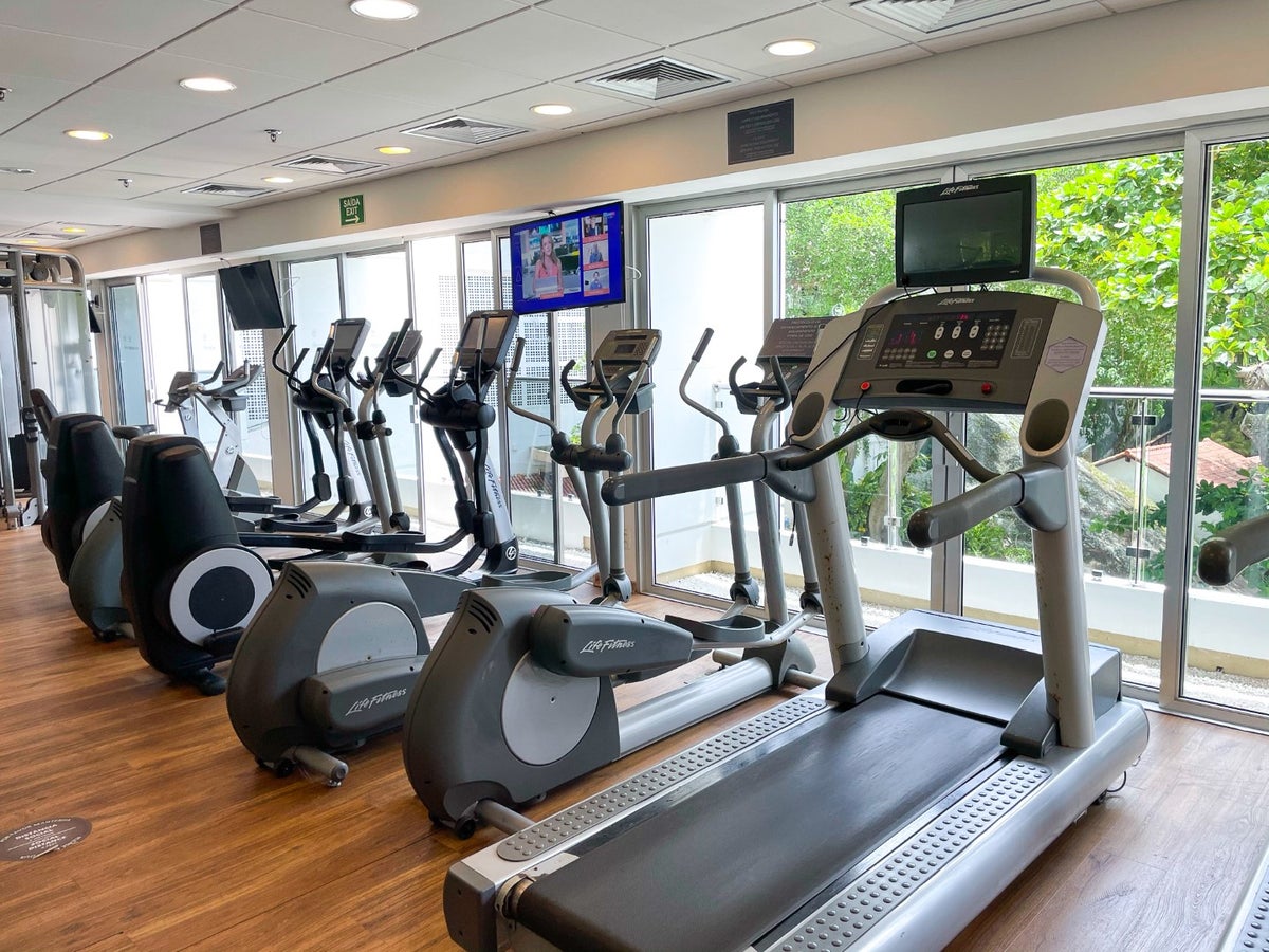 Sheraton Grand Rio de Janeiro Fitness Center treadmills