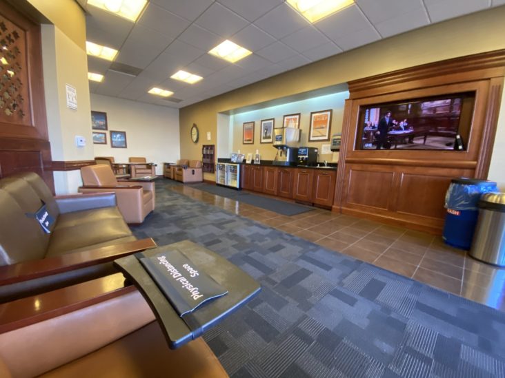 Amtrak Los Angeles Metropolitan Lounge Seating with Buffett Line Amtrak Los Angeles Metropolitan Lounge Seating with Buffett Line