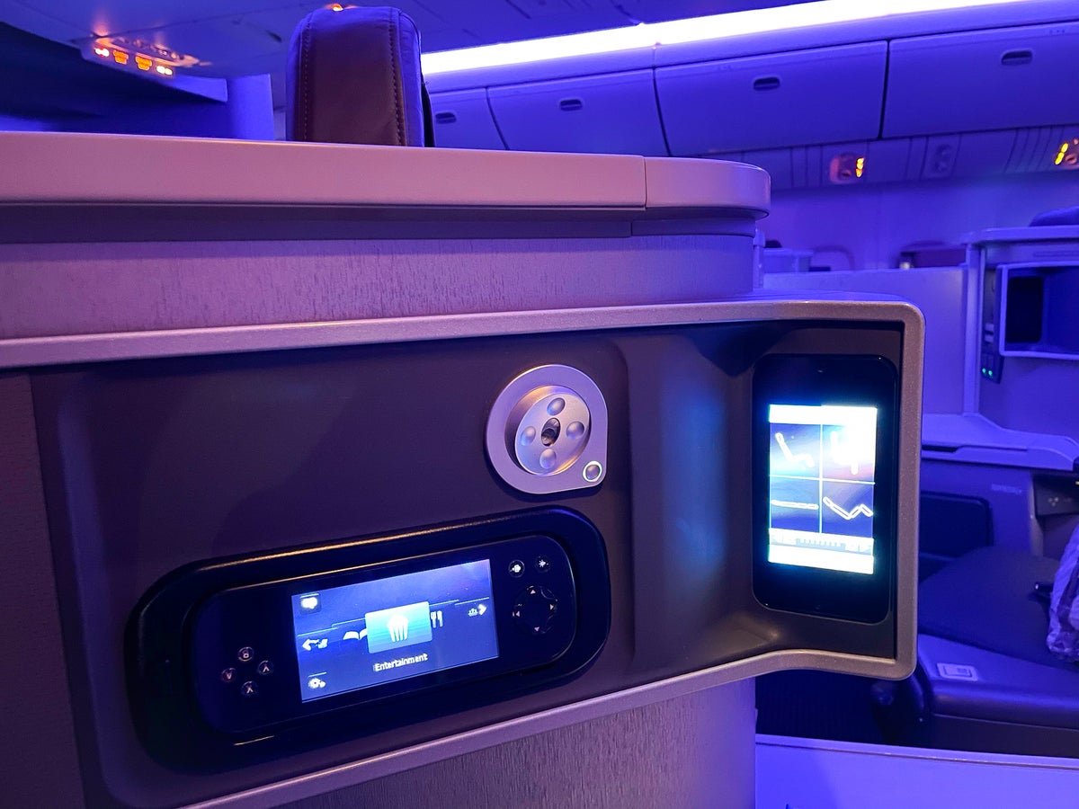 American Airlines 777 Flagship Business Class Seat Controls