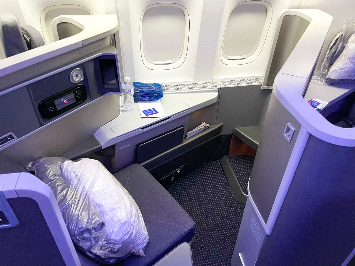 American Airlines 777 Flagship Business Class forward facing seat