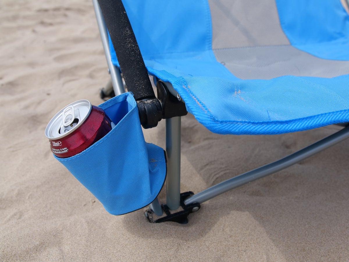Beach chair extra features