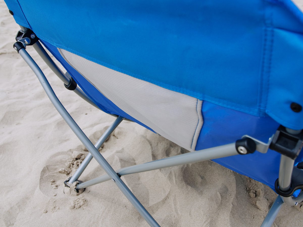 Beach chair stability