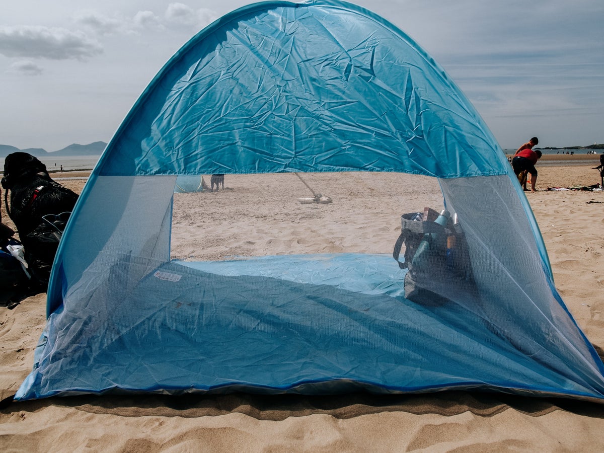 Beach tent sun protection