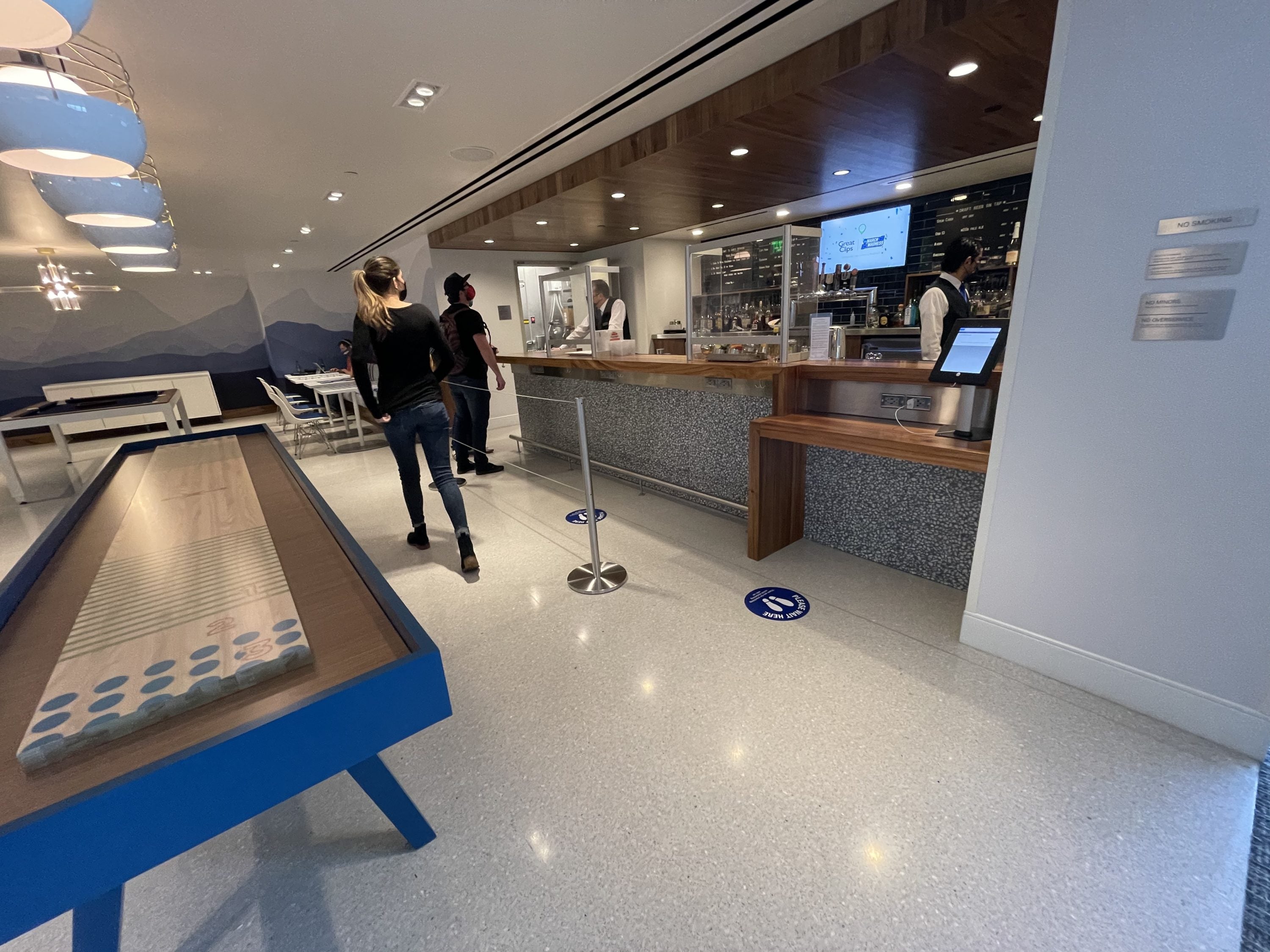 U S Amex Centurion Lounge Guide - DEN Centurion Lounge Craft Beer Bar 