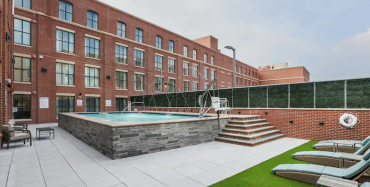 Pool at Homewood Suites Charleston Historic District Pool at Homewood Suites Charleston Historic District