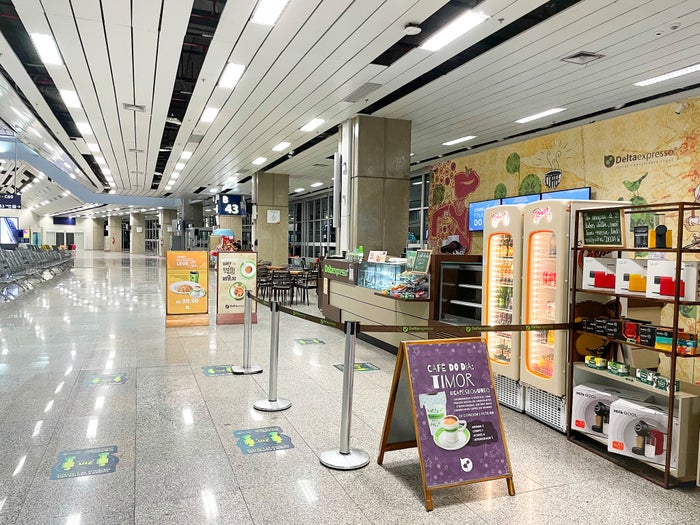 Rio de Janeiro GIG Airport snacks