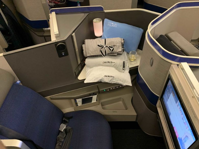 United Polaris 767 300