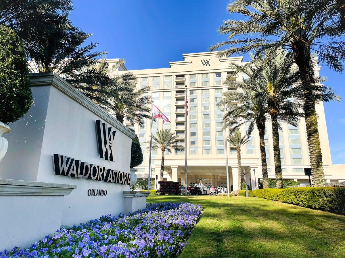 Waldorf Astoria Orlando Sign