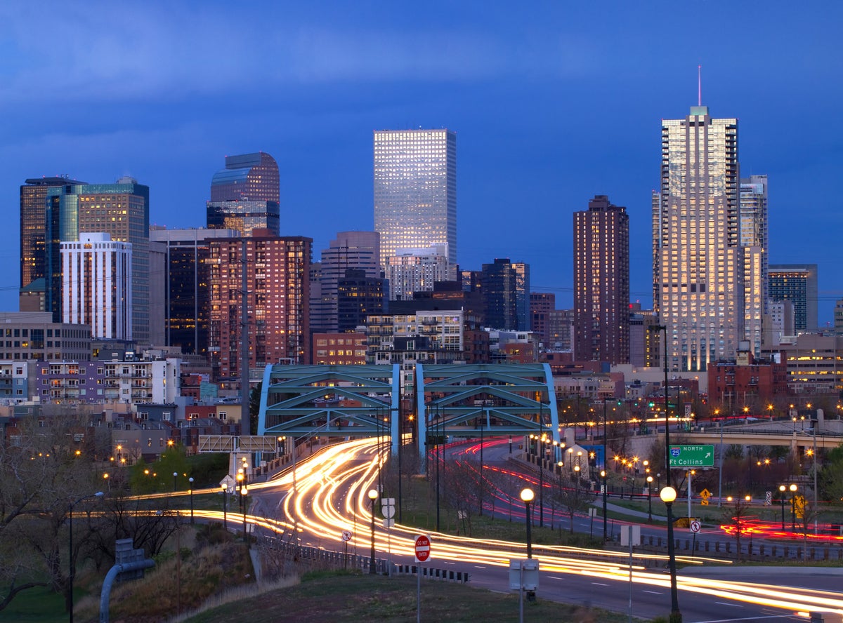 How to Book Cheap Car Rentals in Denver [Price Comparisons]