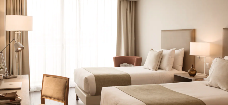 Guest room at Dazzler by Wyndham Buenos Aires Polo